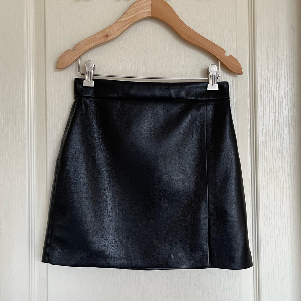Wilfred Patio Skirt